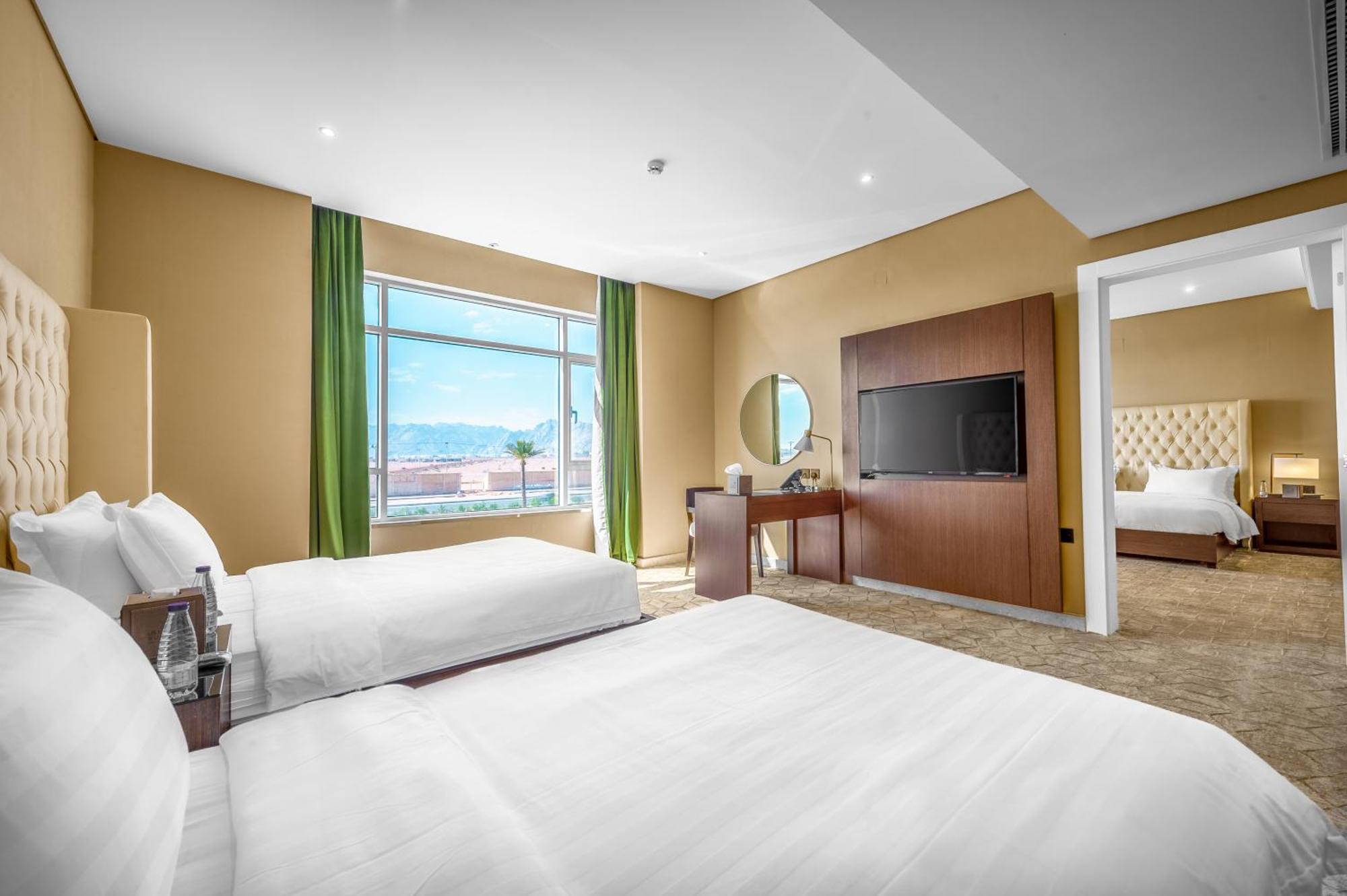 Suknai Royal Hotel 哈伊勒 外观 照片